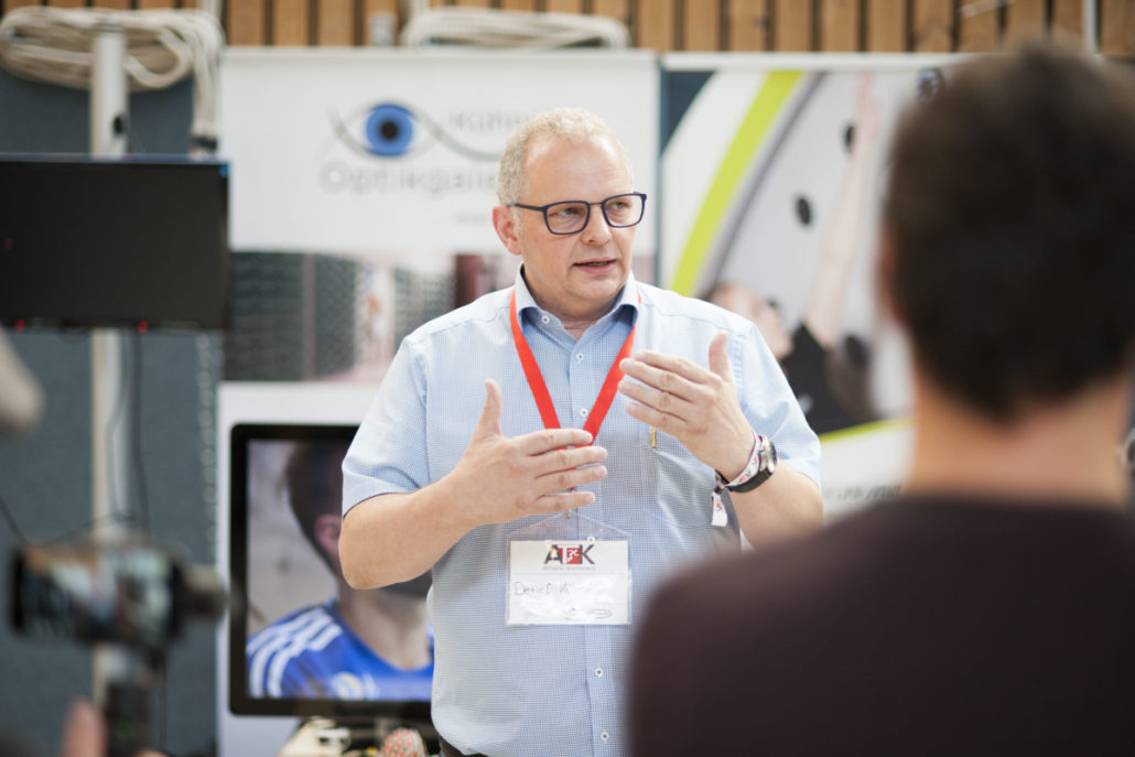 Kühne auf Athletik Konferenz mit Eyetracking